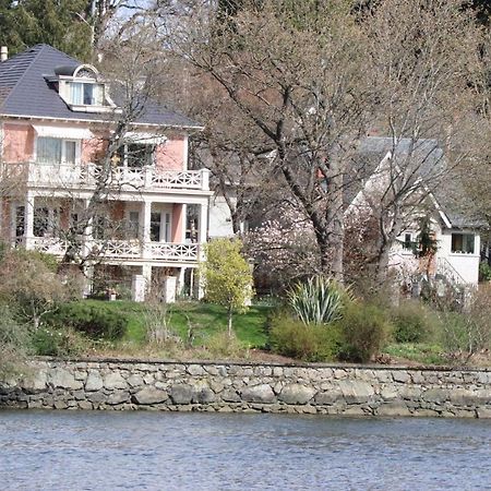Lipton Place By Elegant Waterfront Esquimalt Екстериор снимка