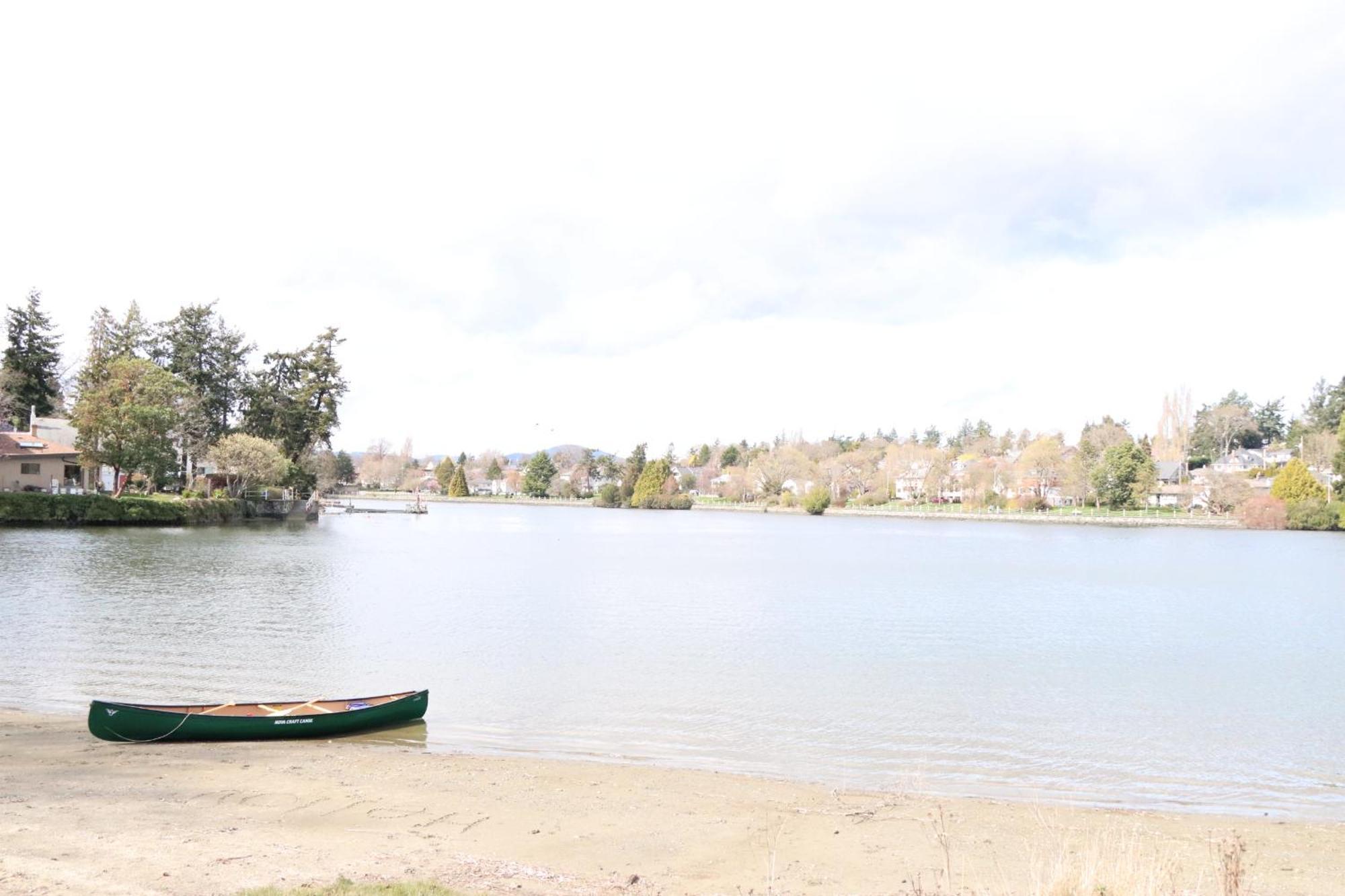 Lipton Place By Elegant Waterfront Esquimalt Екстериор снимка